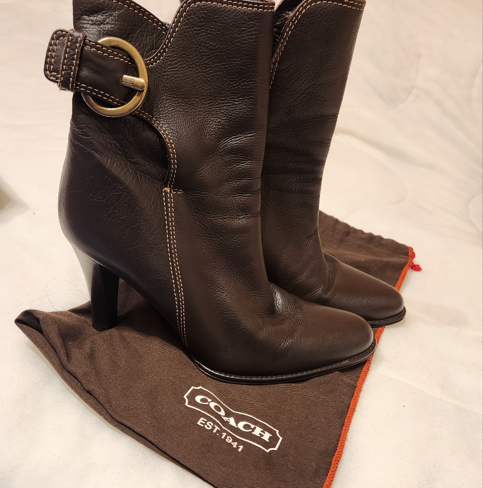 Vintage Coach Nancie leather boots w/dustbag